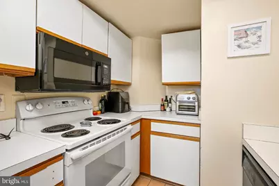 1920 S Street NW #404, Washington, DC 20009 - Photo 12