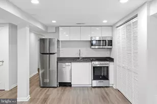 938 French St NW, Washington, DC 20001 - Photo 32