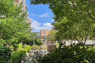 355 I Street SW, Washington, DC 20024 - Photo 16