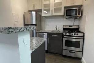 1 Scott NW, Washington, DC 20036 - Photo 12