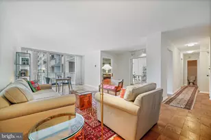 3001 Veazey Terrace NW, Washington, DC 20008 - Photo 4