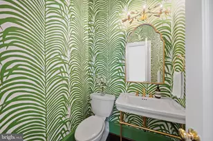 2012 Hillyer Pl NW, Washington, DC 20009 - Photo 12