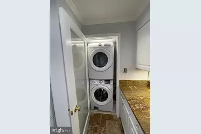 2012 Hillyer Place NW, Washington, DC 20009 - Photo 30