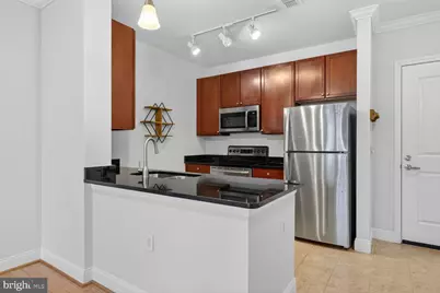 1391 Pennsylvania Avenue SE #368, Washington, DC 20003 - Photo 4