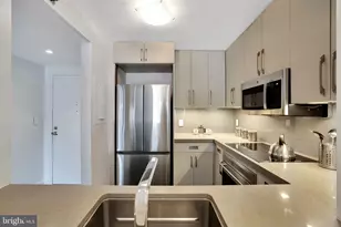 1401 17th St NW, Washington, DC 20036 - Photo 8