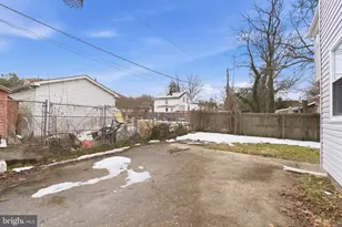 716 Croissant Pl SE, Washington, DC 20019 - Photo 36