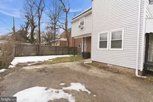 716 Croissant Pl SE, Washington, DC 20019 - Photo 36