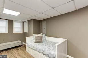 1932 35th St NW, Washington, DC 20007 - Photo 18