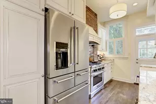 1932 35th St NW, Washington, DC 20007 - Photo 8