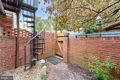 6 Terrace Court NE, Washington, DC 20002 - Photo 32