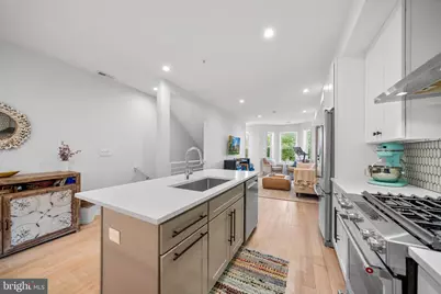 731 Fairmont Street NW #2, Washington, DC 20001 - Photo 4