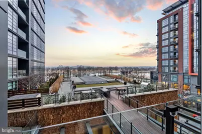 45 Sutton Square SW #403, Washington, DC 20024 - Photo 4