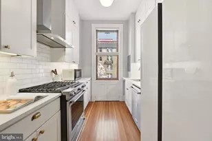 2220 20th St NW, Washington, DC 20009 - Photo 10