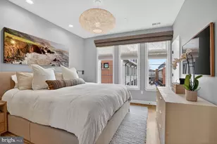 1305 D St SE, Washington, DC 20003 - Photo 14