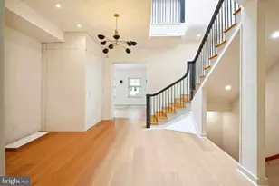 1329 Connecticut Ave NW, Washington, DC 20036 - Photo 8