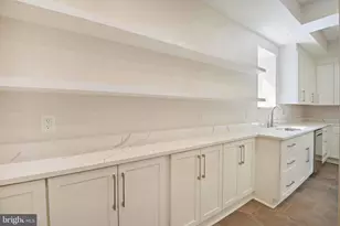 1329 Connecticut Ave NW, Washington, DC 20036 - Photo 16