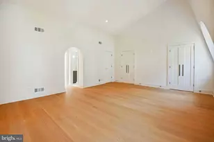 1329 Connecticut Ave NW, Washington, DC 20036 - Photo 32