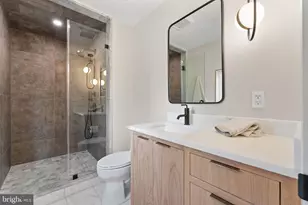 21 Overbeck Aly NE, Washington, DC 20002 - Photo 42