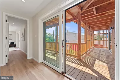 21 Overbeck Alley NE, Washington, DC 20002 - Photo 28