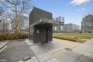 1101 3rd St SW, Washington, DC 20024 - Photo 40