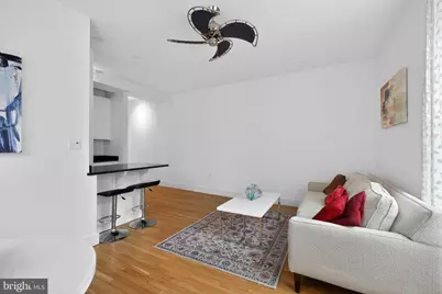 1725 17th Street NW #114, Washington, DC 20009 - Photo 8