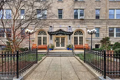1725 17th Street NW #114, Washington, DC 20009 - Photo 2