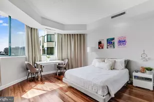 955 26th St NW, Washington, DC 20037 - Photo 2