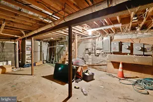 1364 E St SE, Washington, DC 20003 - Photo 38