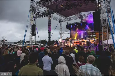 1317 4th Street SW, Washington, DC 20024 - Photo 58