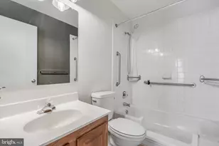 847 Hr Dr SE, Washington, DC 20032 - Photo 16