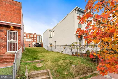 1018 4th Street NE, Washington, DC 20002 - Photo 4