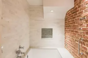 2428 Tunlaw Rd NW, Washington, DC 20007 - Photo 34