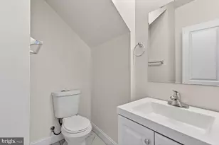 113 15th St SE, Washington, DC 20003 - Photo 8