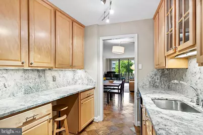 700 New Hampshire Avenue NW #320, Washington, DC 20037 - Photo 16