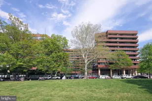 2555 Pennsylvania Ave NW, Washington, DC 20037 - Photo 20