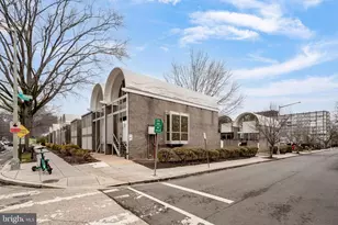 302 N St SW, Washington, DC 20024 - Photo 40