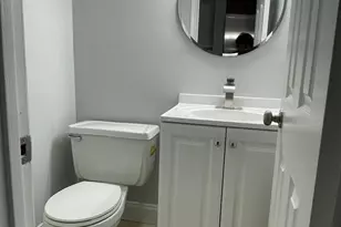 1231 Linden Pl NE, Washington, DC 20002 - Photo 16