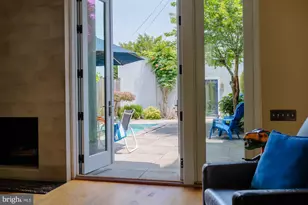 524 6th St SE, Washington, DC 20003 - Photo 8