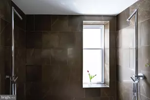 524 6th St SE, Washington, DC 20003 - Photo 32