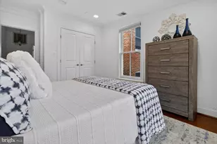 916 G St SE, Washington, DC 20003 - Photo 26