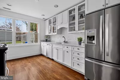 916 G Street SE, Washington, DC 20003 - Photo 12