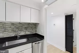 1401 17th St NW, Washington, DC 20036 - Photo 6