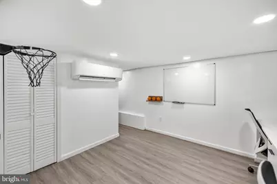 2132 Newport Place NW, Washington, DC 20037 - Photo 28