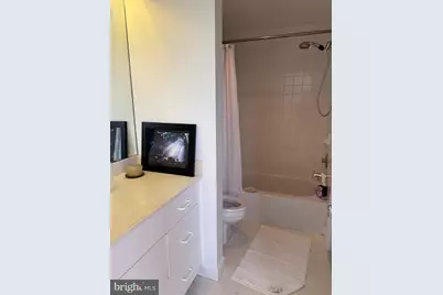 1801 Calvert Street NW #401, Washington, DC 20009 - Photo 18