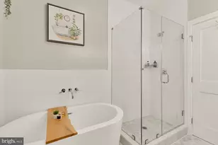 1105 Queen St NE, Washington, DC 20002 - Photo 26