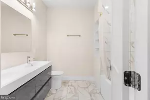 2405 Naylor Rd SE, Washington, DC 20020 - Photo 18