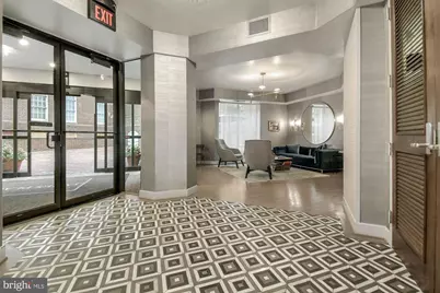 1077 30th Street NW #508, Washington, DC 20007 - Photo 4