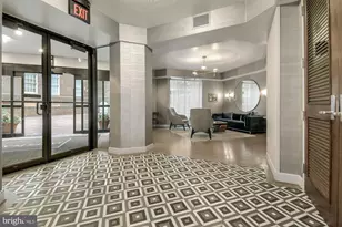 1077 30th St NW, Washington, DC 20007 - Photo 4