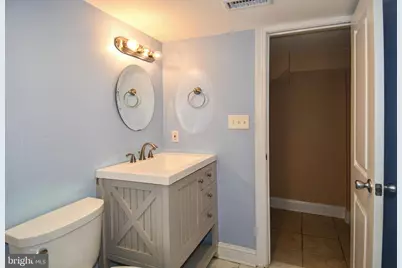 11 R Street NW, Washington, DC 20001 - Photo 40