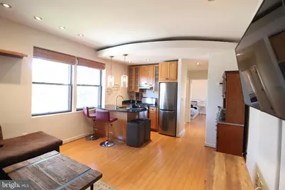 116 N North Carolina Avenue SE #404, Washington, DC 20003 - Photo 2